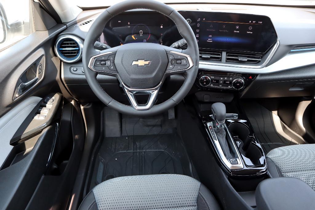 new 2025 Chevrolet Trax car, priced at $26,250