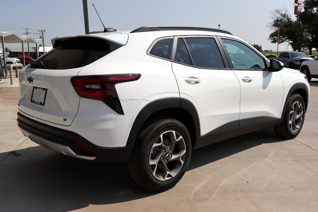 new 2025 Chevrolet Trax car, priced at $26,250