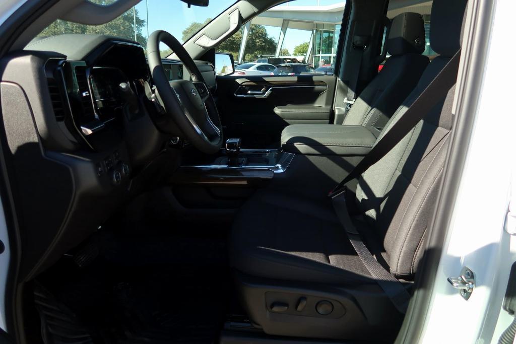 new 2025 Chevrolet Silverado 1500 car, priced at $66,185