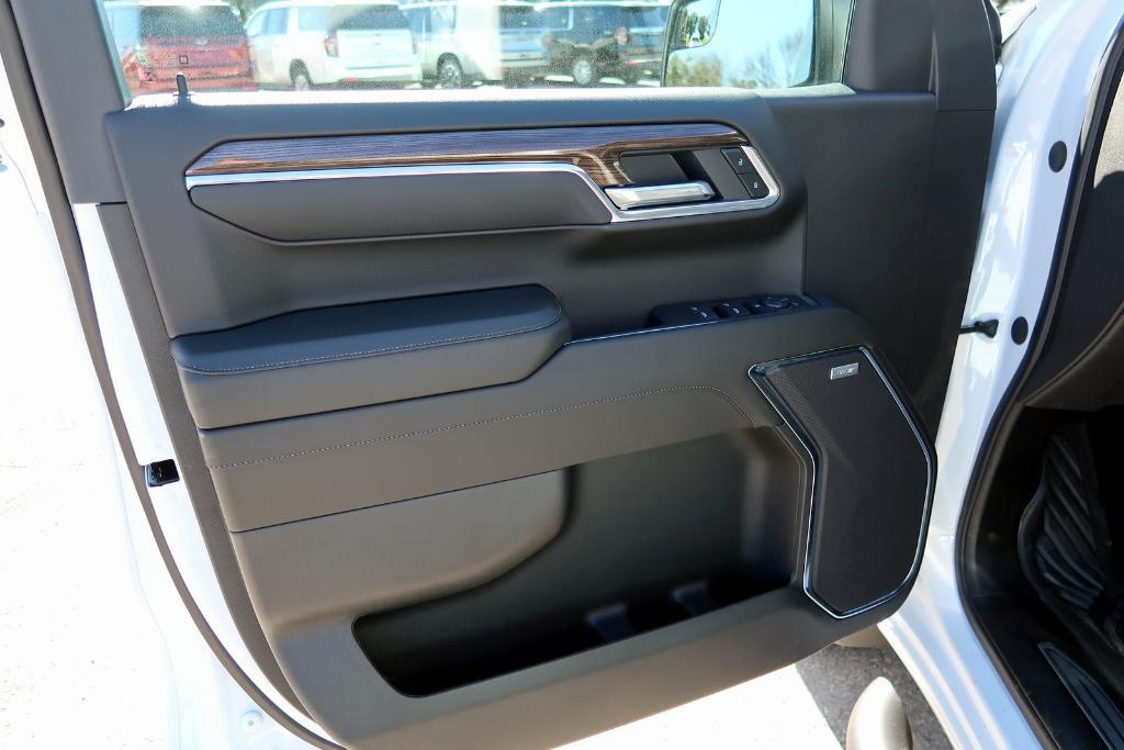 new 2025 Chevrolet Silverado 1500 car, priced at $66,185