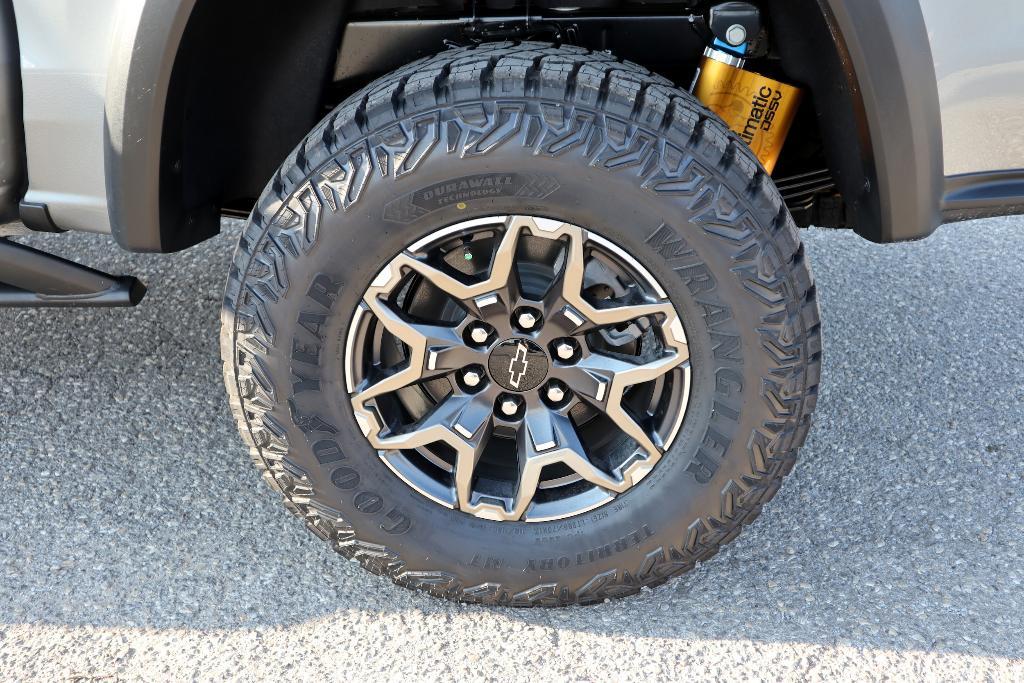 new 2026 Chevrolet Colorado car, priced at $53,620