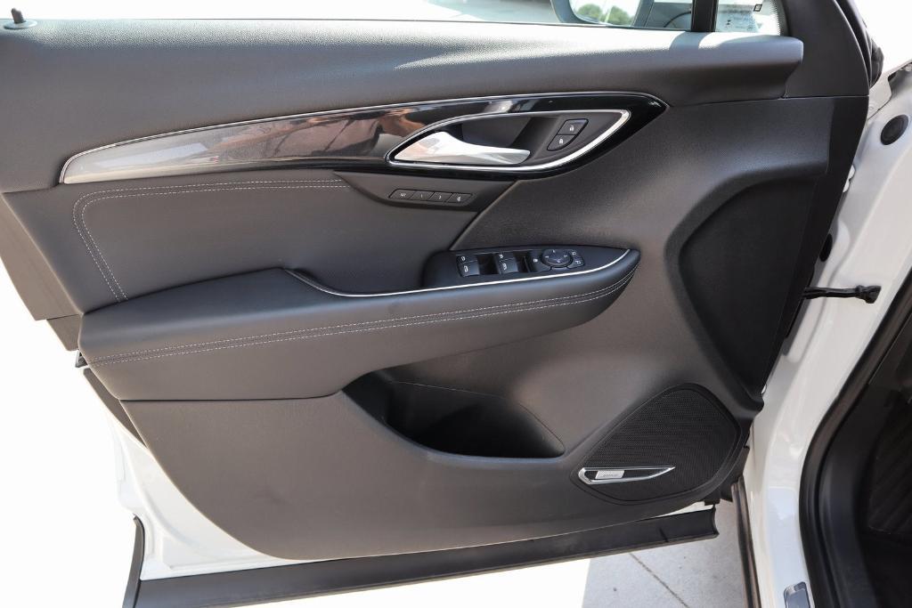 used 2024 Buick Envision car, priced at $28,977