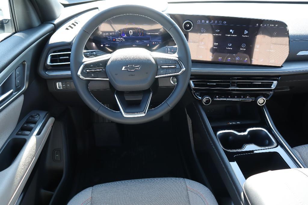 new 2025 Chevrolet Traverse car, priced at $45,345