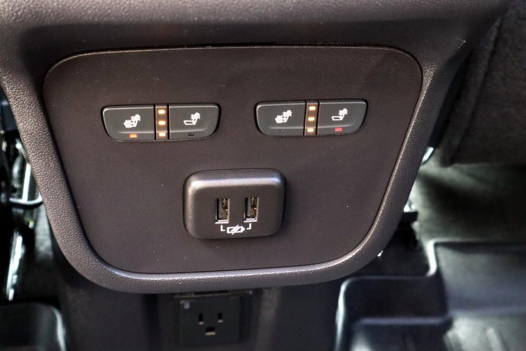 used 2024 Chevrolet Equinox car, priced at $26,477