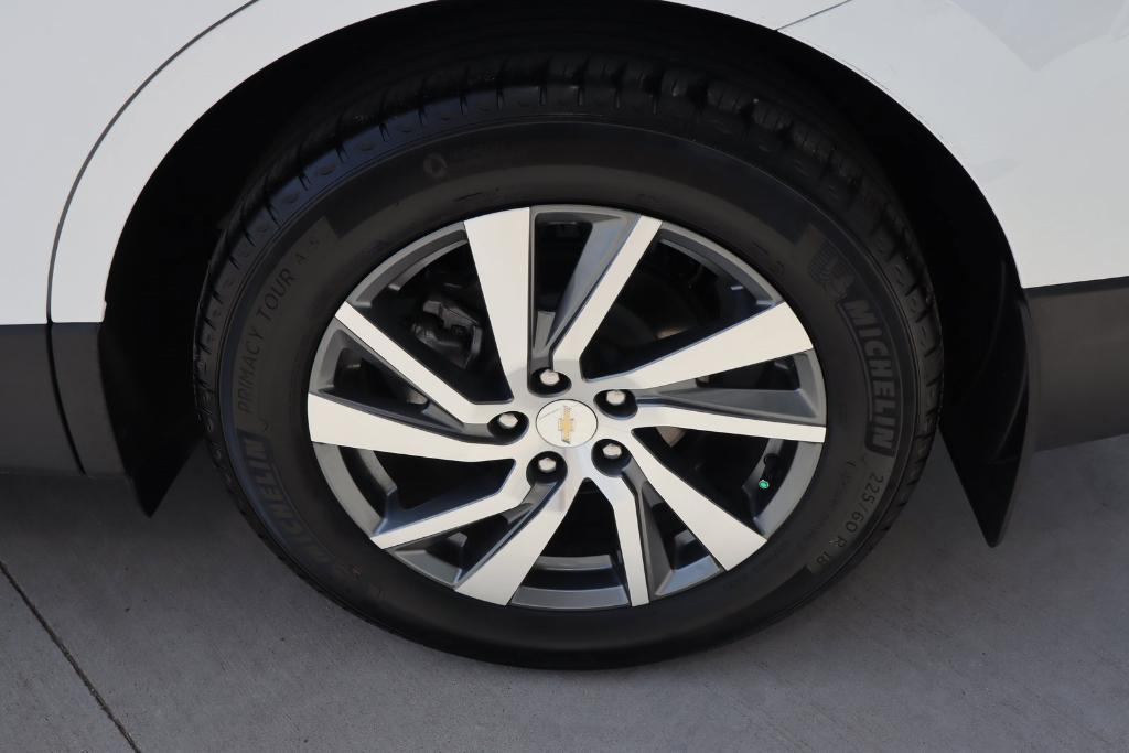 used 2024 Chevrolet Equinox car, priced at $26,477