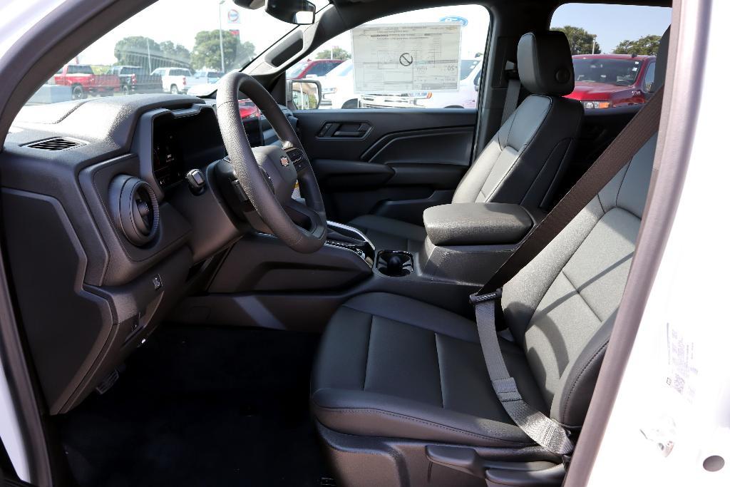 new 2025 Chevrolet Colorado car, priced at $32,690