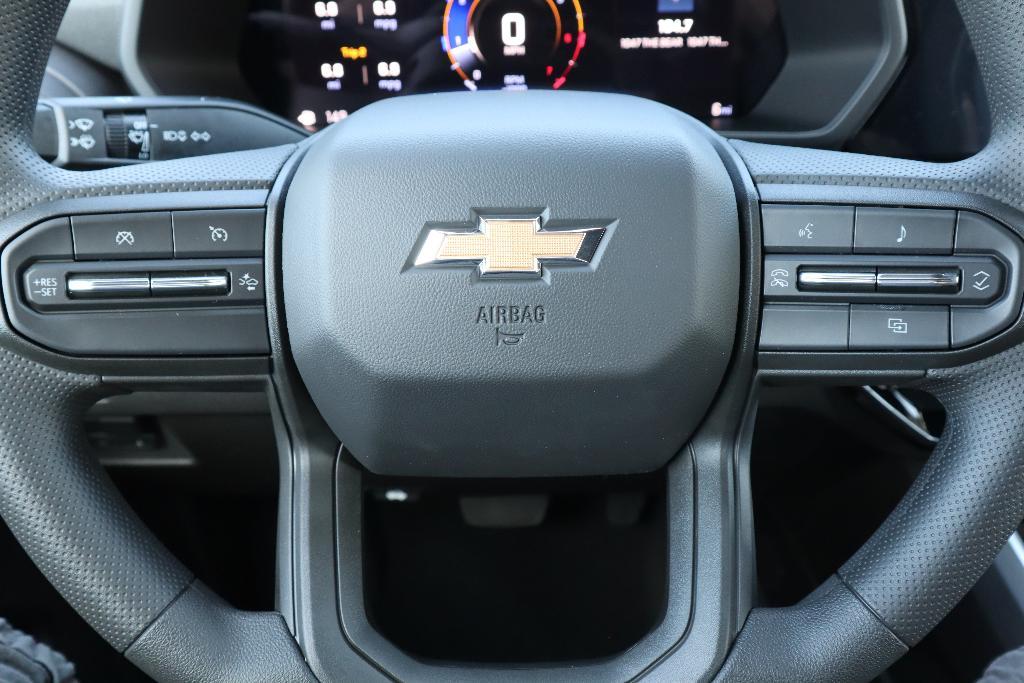 new 2025 Chevrolet Colorado car, priced at $32,690