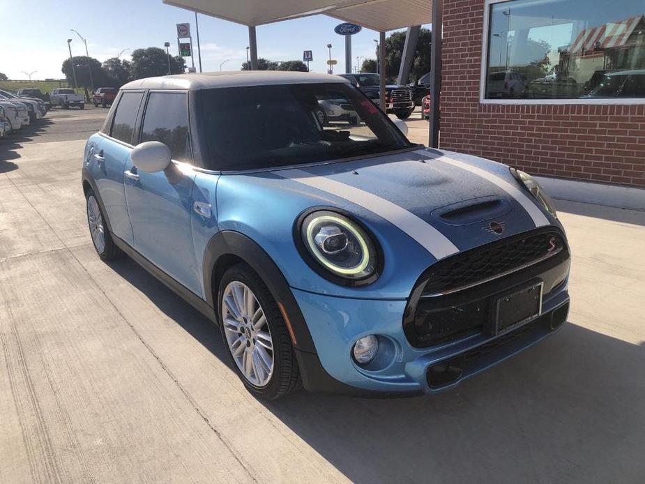 used 2019 MINI Hardtop car, priced at $23,877