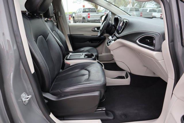 used 2022 Chrysler Pacifica Hybrid car, priced at $23,477