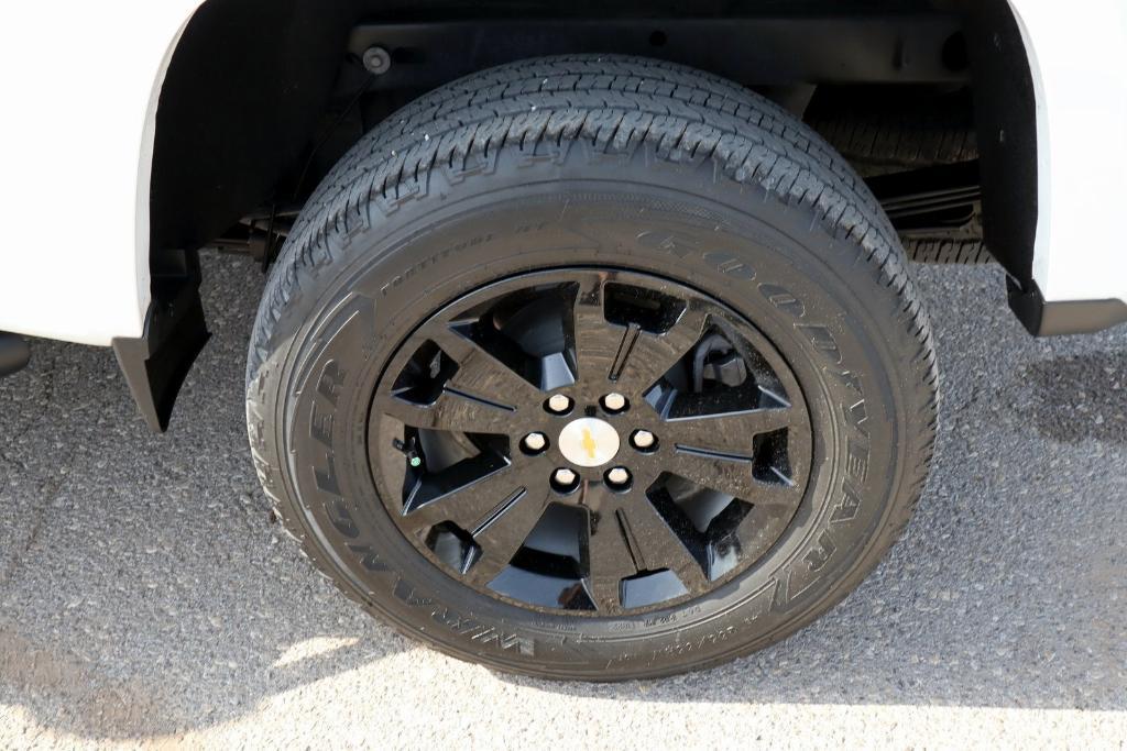 used 2022 Chevrolet Colorado car, priced at $27,477
