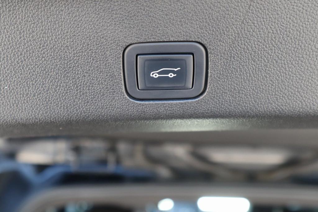 used 2022 Chevrolet Tahoe car, priced at $52,977
