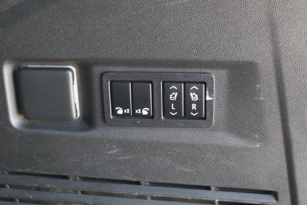 used 2022 Chevrolet Tahoe car, priced at $52,977