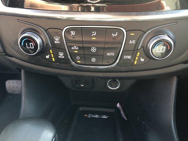 used 2023 Chevrolet Traverse car, priced at $31,977