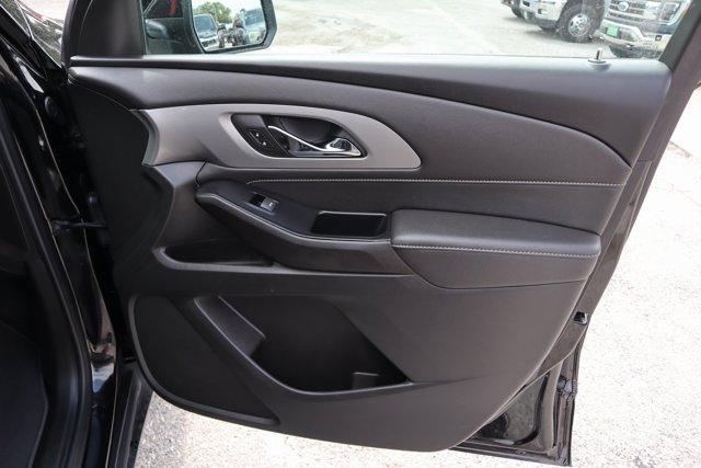 used 2023 Chevrolet Traverse car, priced at $31,977