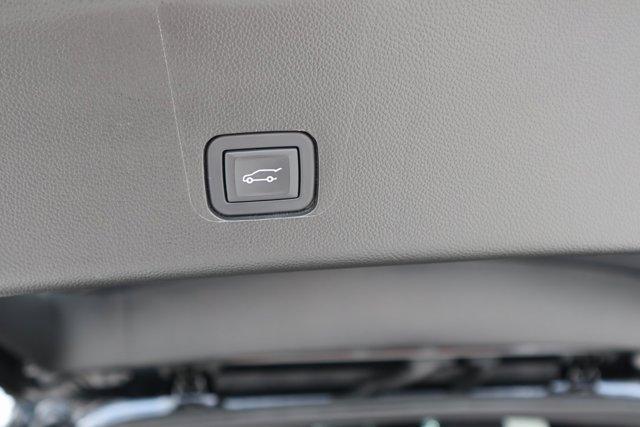 used 2023 Chevrolet Traverse car, priced at $31,977