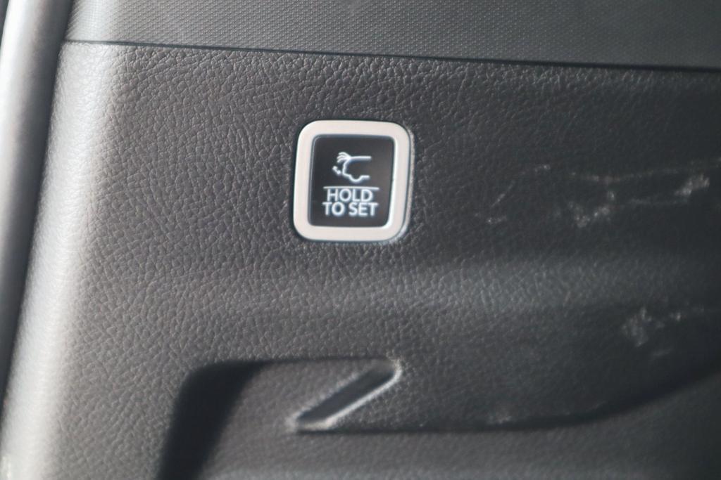 used 2023 Jeep Wagoneer L car, priced at $43,977