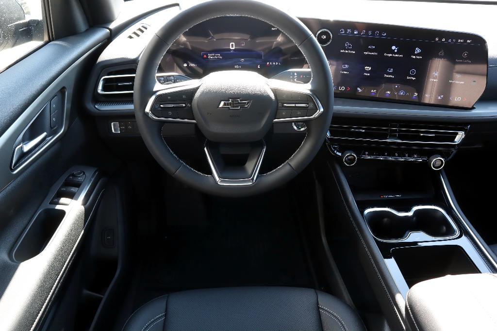 new 2025 Chevrolet Traverse car, priced at $45,345