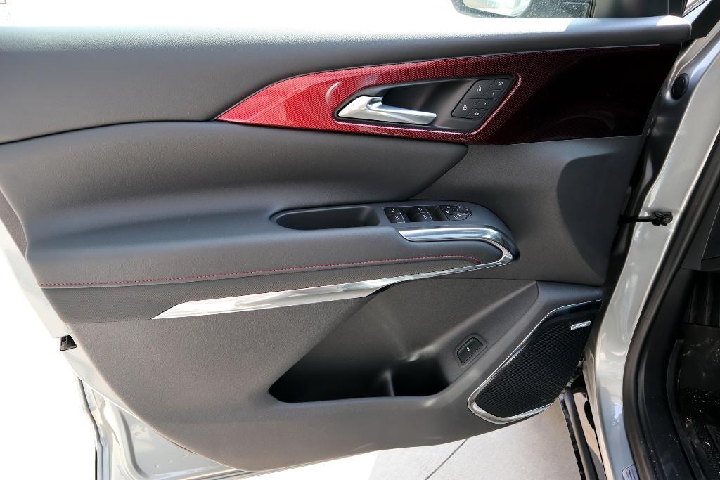 new 2026 Chevrolet Traverse car, priced at $59,220