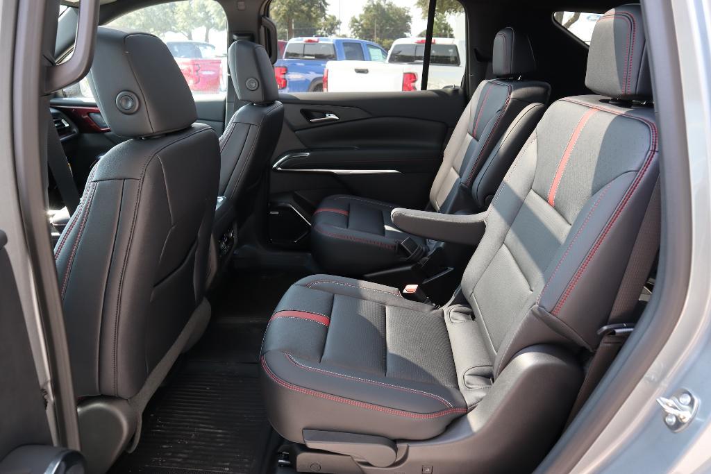 new 2026 Chevrolet Traverse car, priced at $59,220