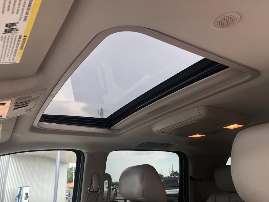used 2012 Chevrolet Suburban car
