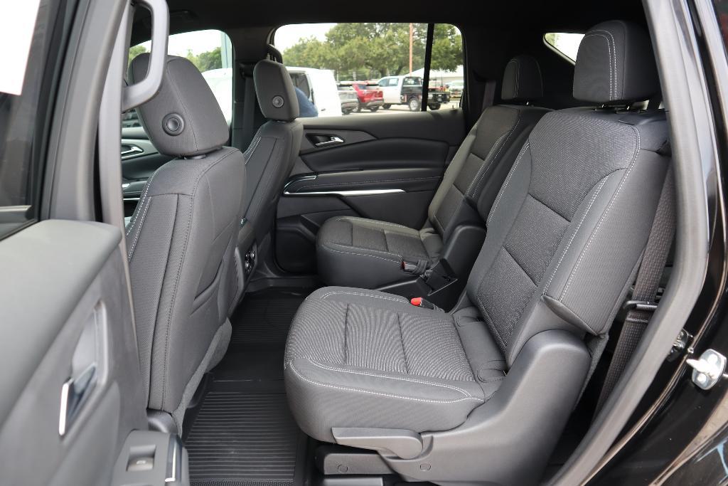 new 2025 Chevrolet Traverse car, priced at $42,085