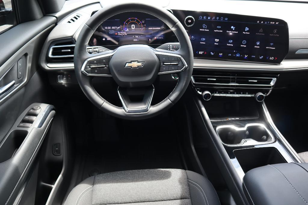 new 2025 Chevrolet Traverse car, priced at $42,085