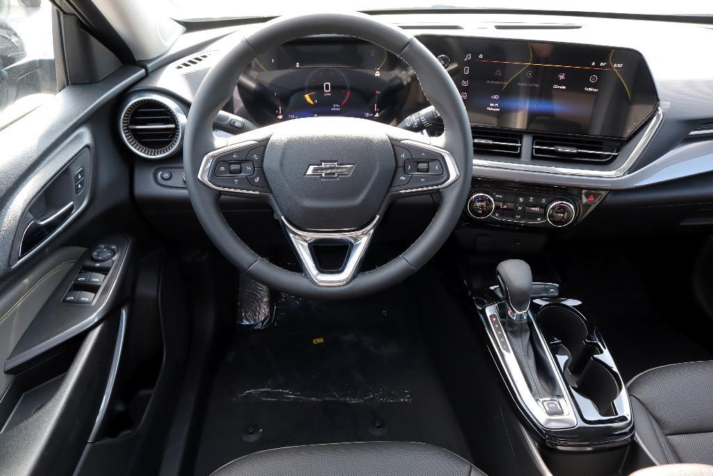 new 2025 Chevrolet Trax car, priced at $27,585