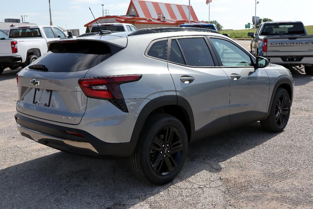 new 2025 Chevrolet Trax car, priced at $27,585