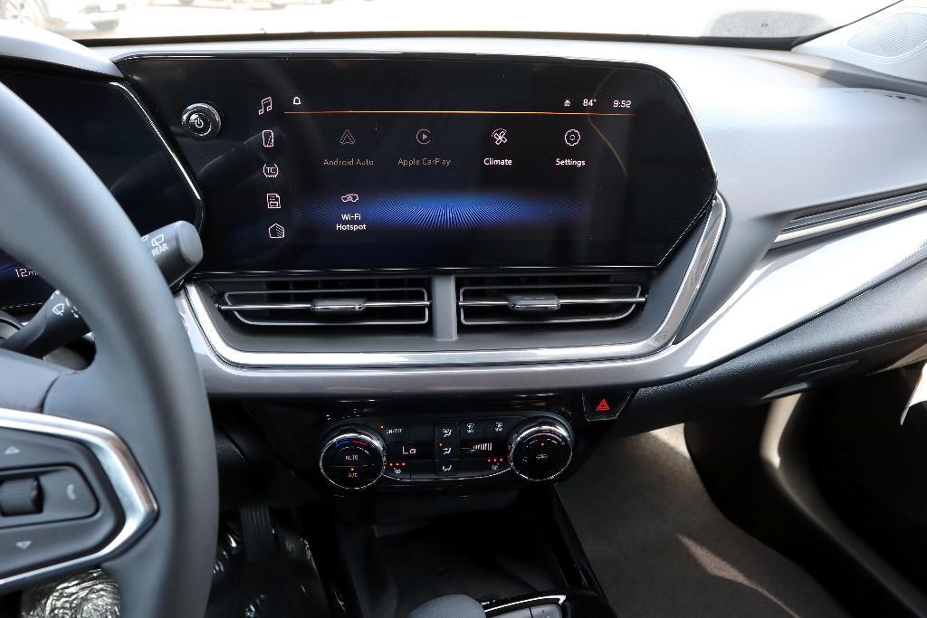 new 2025 Chevrolet Trax car, priced at $27,585