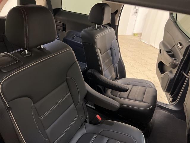 used 2023 GMC Acadia car, priced at $38,999