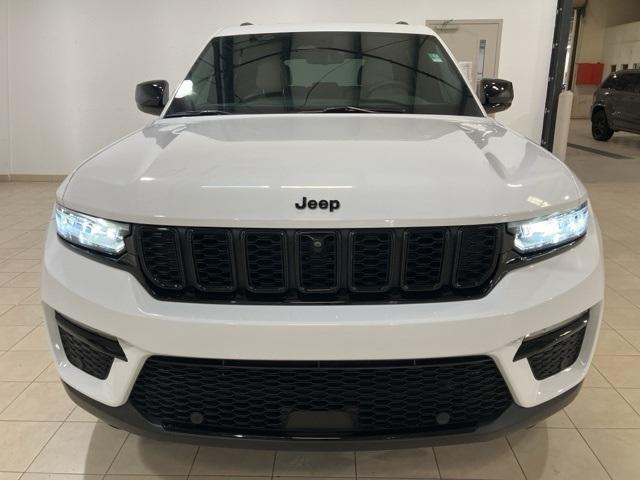 used 2024 Jeep Grand Cherokee car, priced at $41,937