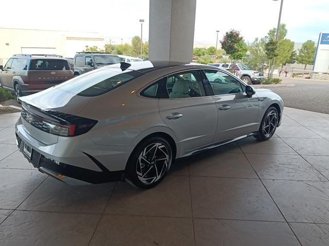 new 2024 Hyundai Sonata car, priced at $31,250