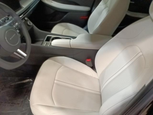 new 2024 Hyundai Sonata car, priced at $27,720