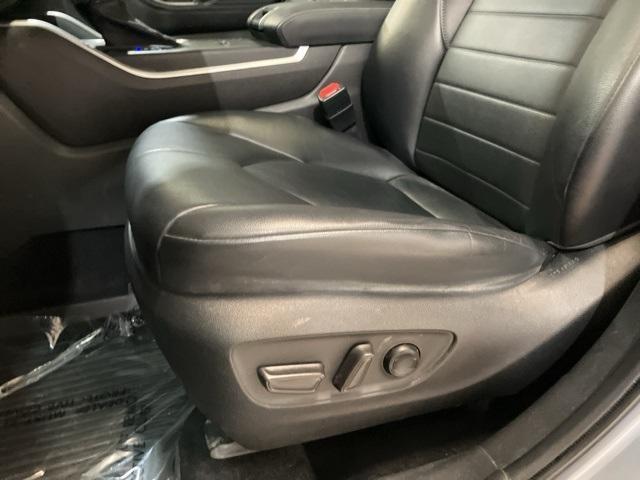 used 2022 Toyota Highlander car, priced at $34,783