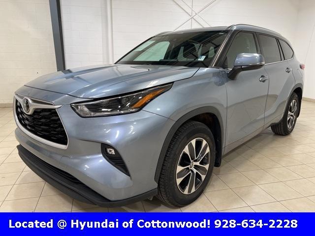 used 2021 Toyota Highlander car, priced at $36,499