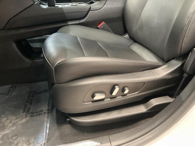 used 2022 Cadillac XT5 car, priced at $37,952