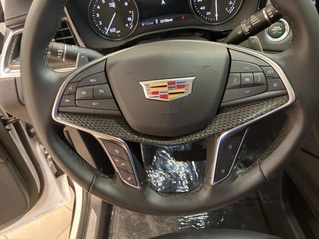 used 2022 Cadillac XT5 car, priced at $37,952