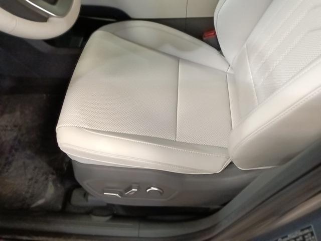 new 2025 Hyundai Santa Fe car, priced at $40,330