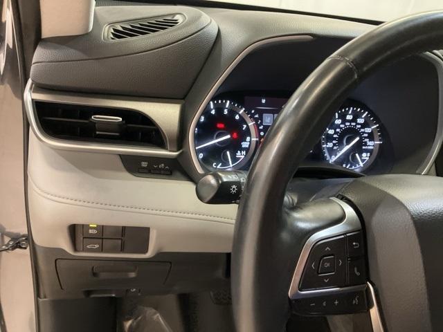 used 2020 Toyota Highlander car, priced at $31,136