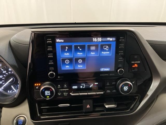 used 2020 Toyota Highlander car, priced at $31,136