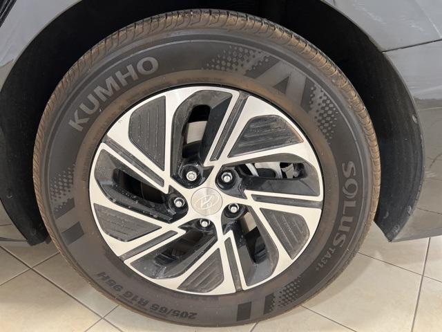 used 2023 Hyundai Sonata Hybrid car, priced at $23,499