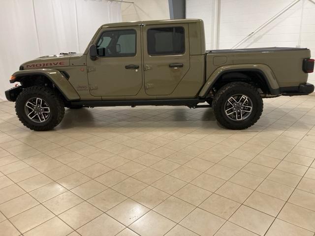 used 2025 Jeep Gladiator car, priced at $54,036