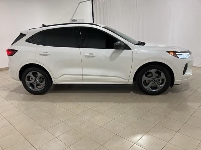 used 2023 Ford Escape car, priced at $20,814