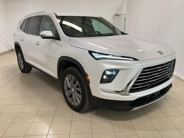 used 2025 Buick Enclave car, priced at $43,824