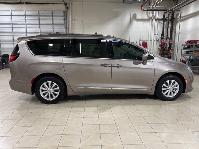 used 2018 Chrysler Pacifica car, priced at $19,000