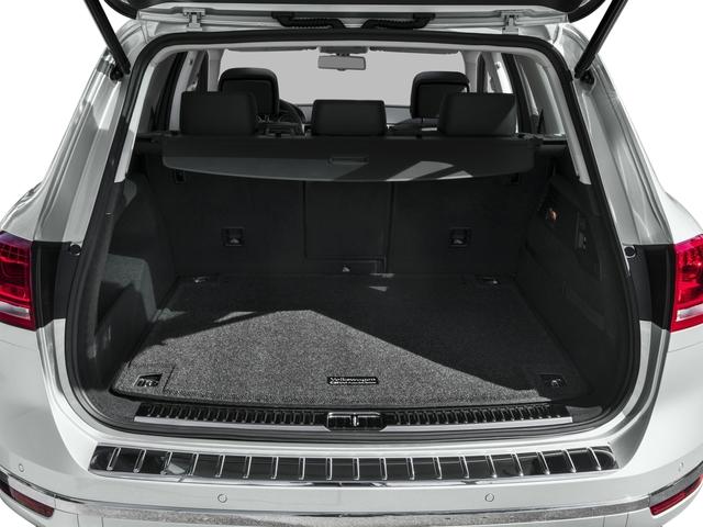 used 2017 Volkswagen Touareg car