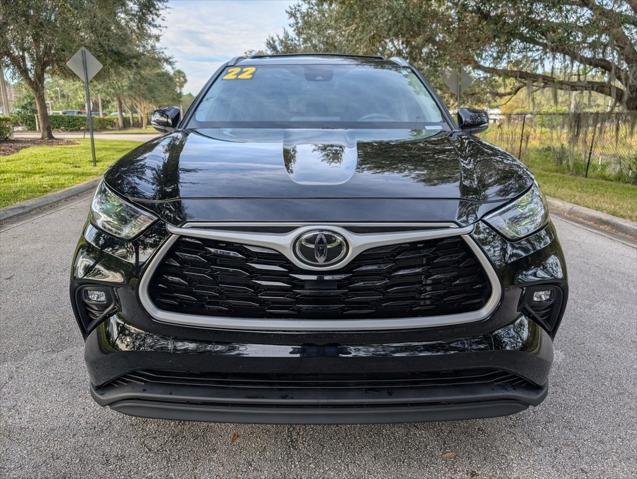 used 2022 Toyota Highlander car, priced at $34,995