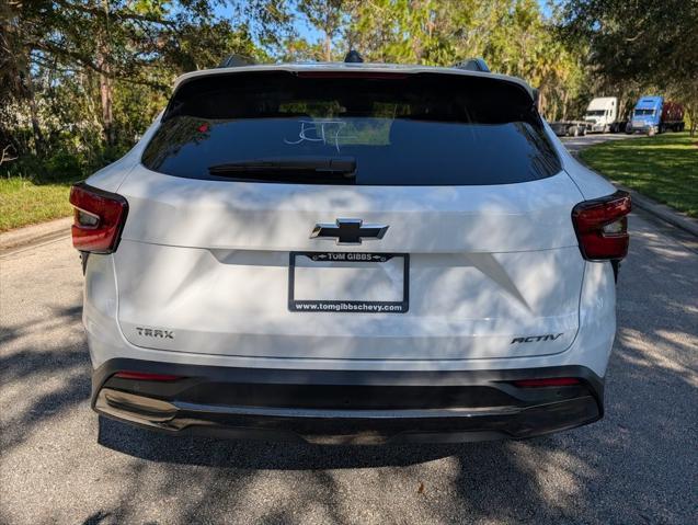 new 2025 Chevrolet Trax car, priced at $27,085