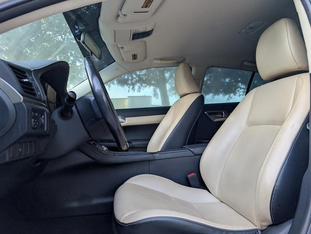 used 2016 Lexus CT 200h car, priced at $17,138