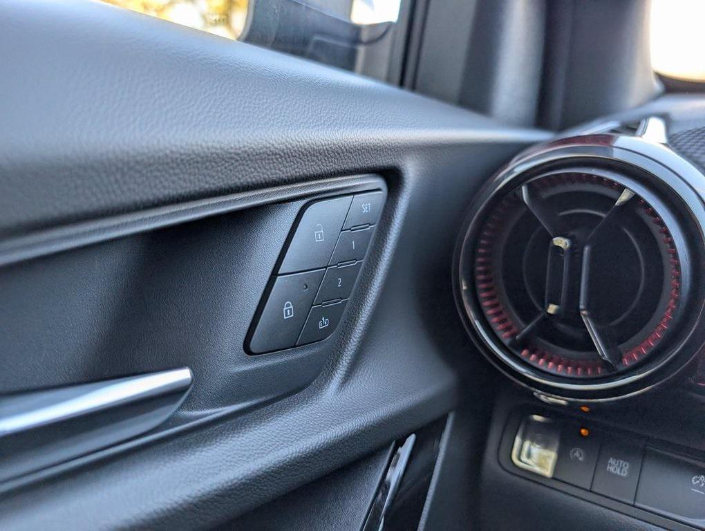 new 2026 Chevrolet Equinox car, priced at $27,345